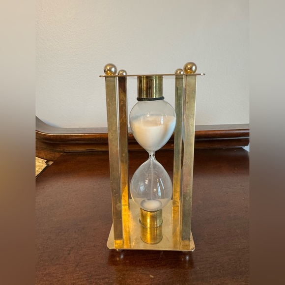 Vintage 6” Brass Framed Hourglass - 11:30 Minutes Sand Timer by Andrea Sadek - Picture 3 of 8